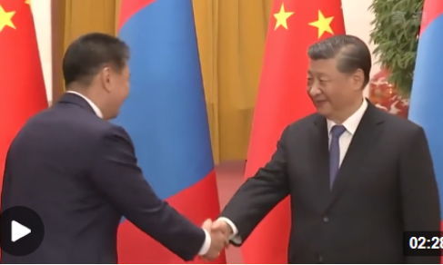 习近平举行仪式欢迎蒙古国总统访华