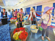 公益慢火车　温情护民生